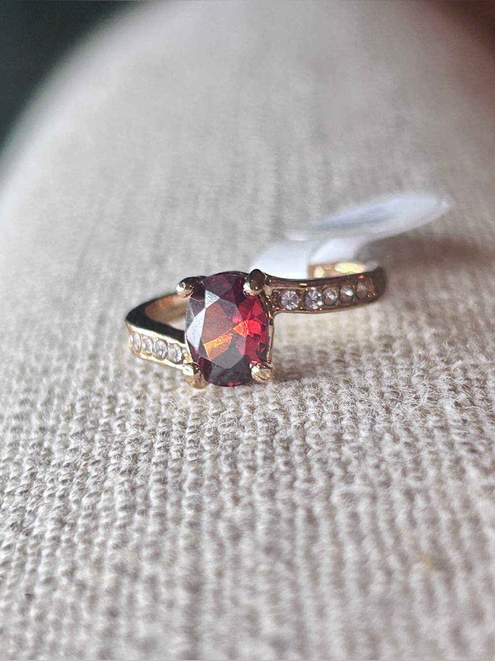 Gold Ring with Deep Red Garnet-Style Center Stone - size 7